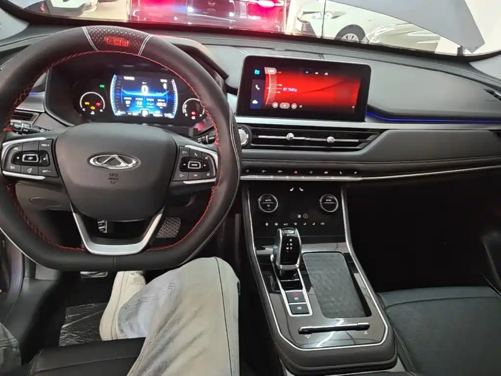 Chery Tiggo 8 — миниатюра 10