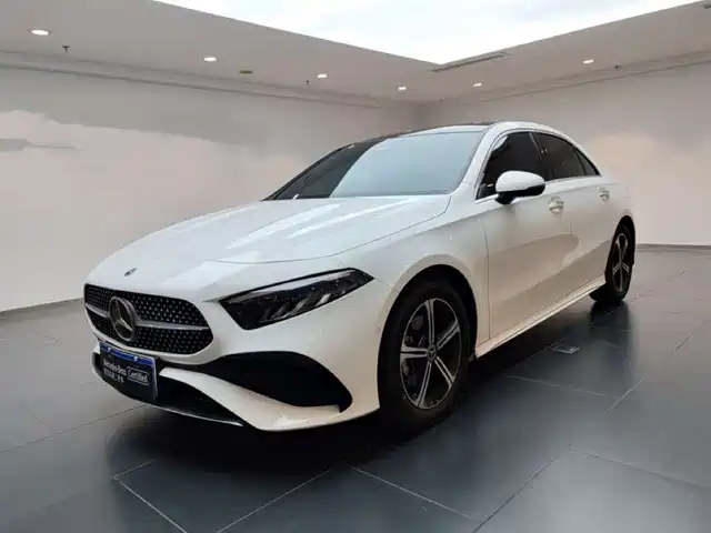 MERCEDES-BENZ A CLASS 2023