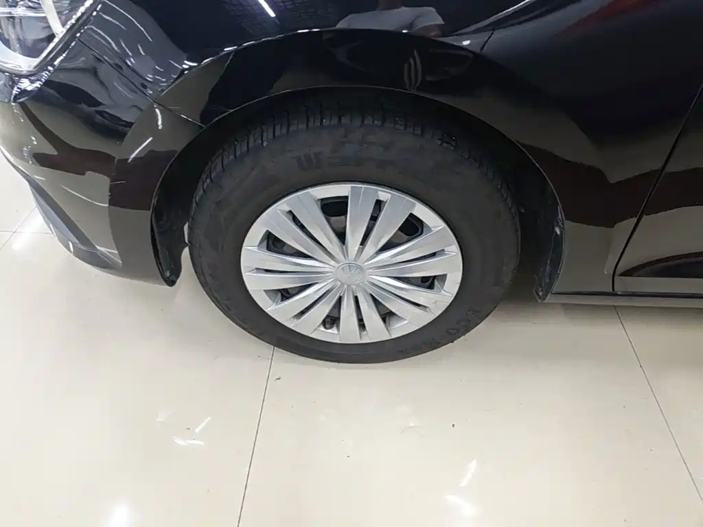 Volkswagen Santana — миниатюра 23