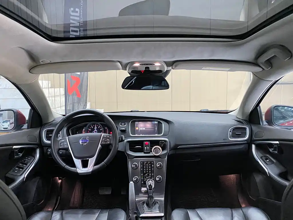 Volvo V40 2016 T3