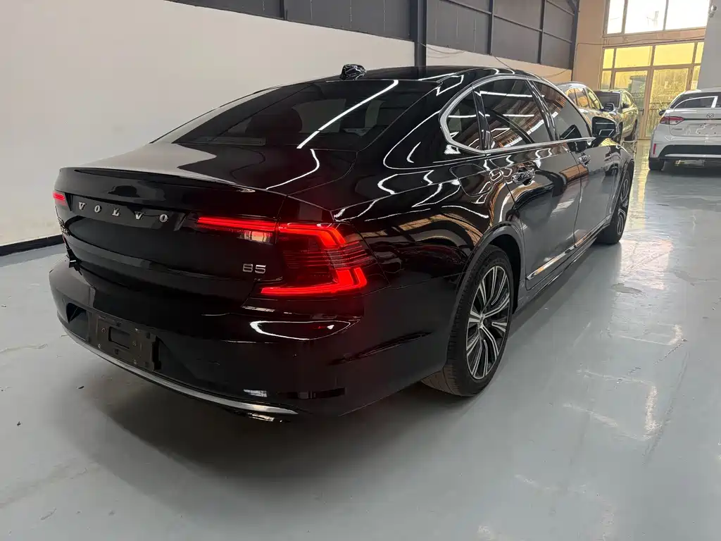 Volvo S90 — миниатюра 5