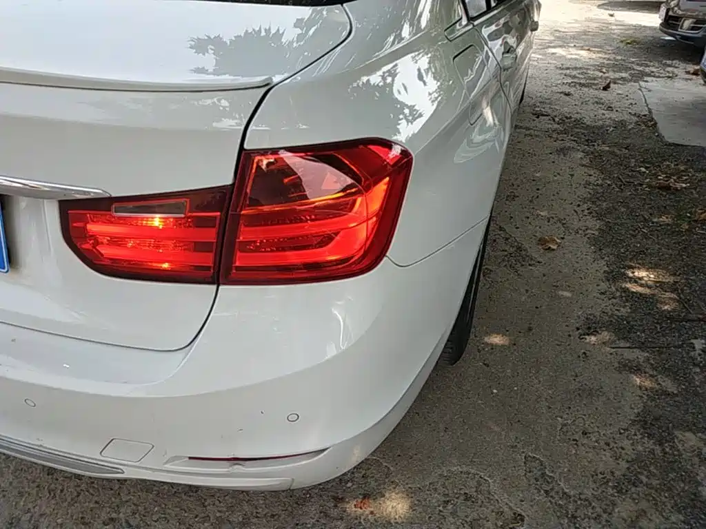 BMW 3 Series — миниатюра 8