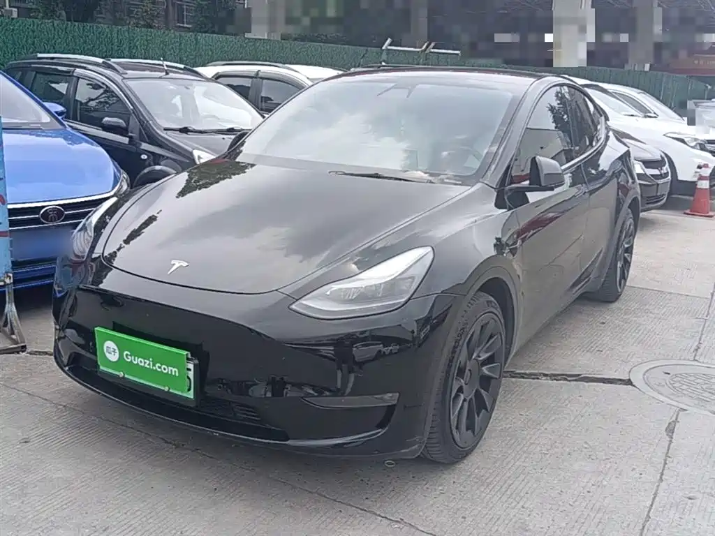 Tesla Model Y 2021