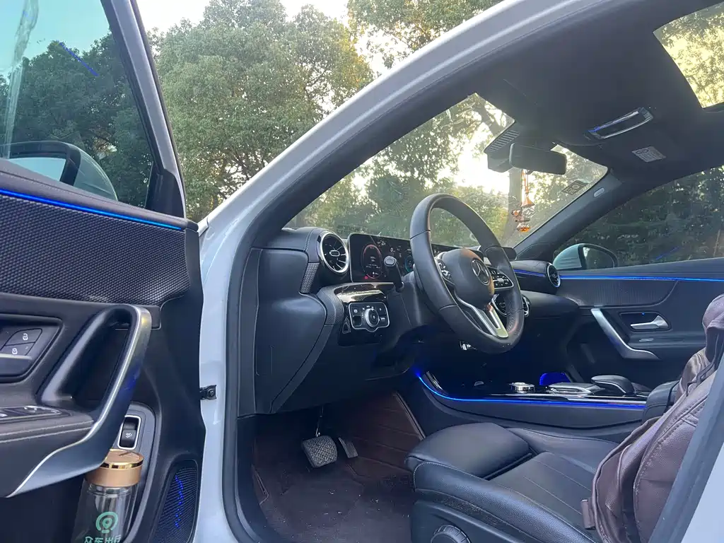 MERCEDES-BENZ  A CLASS