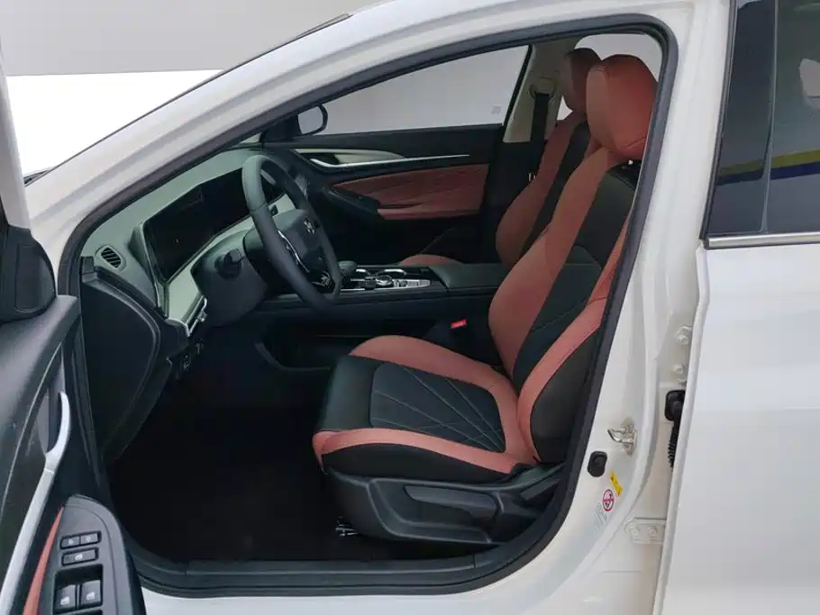 Changan Eado — миниатюра 9