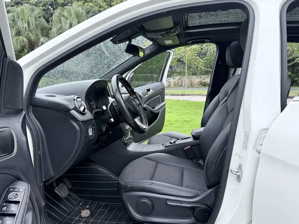 Mercedes-Benz B-Class — миниатюра 5
