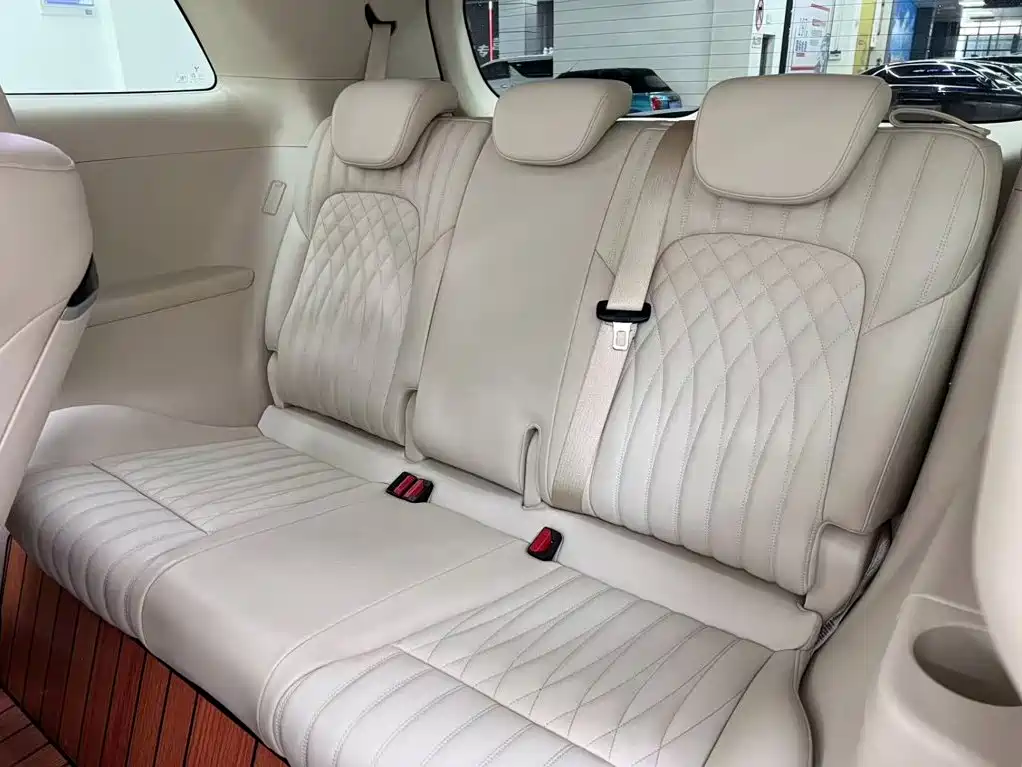 VOYAH Dreamer — миниатюра 17