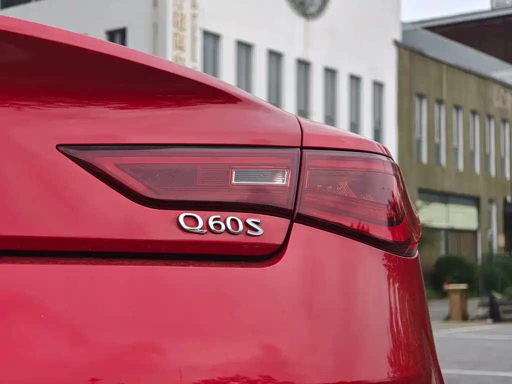 Infiniti Q60 — миниатюра 17