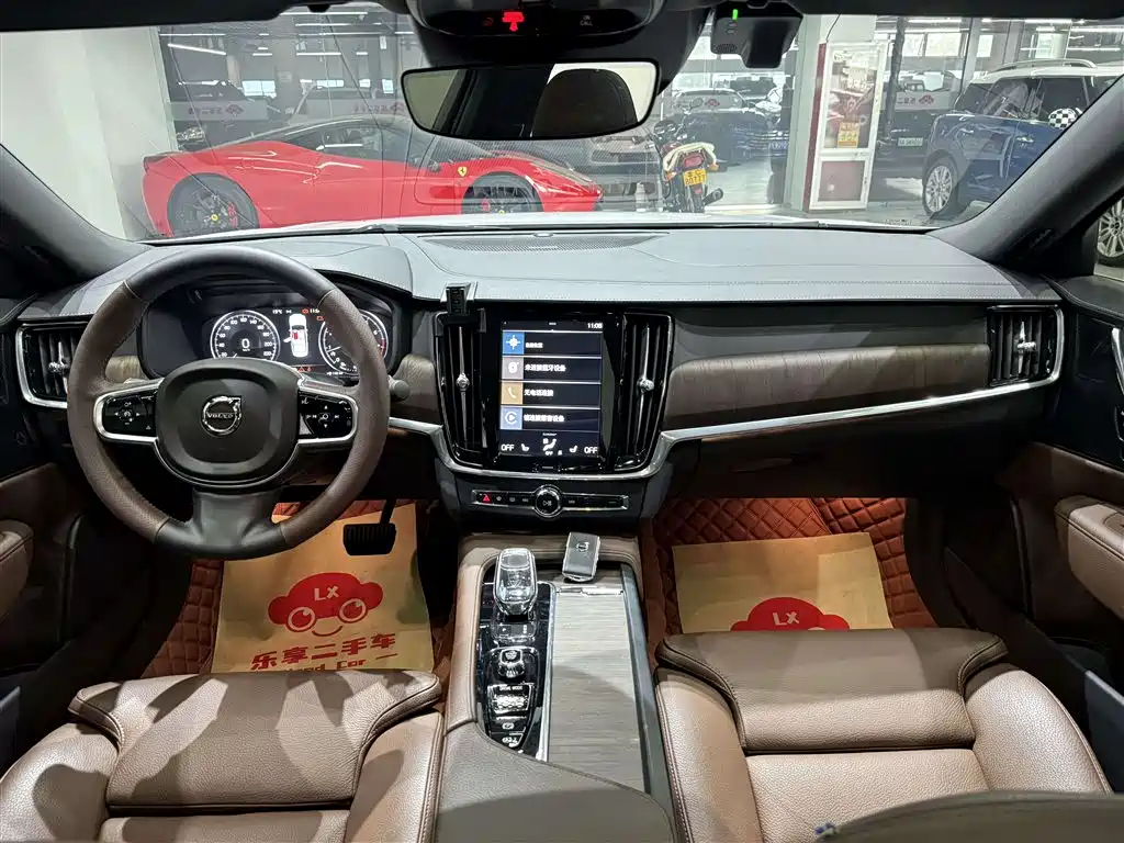 Volvo S90 — миниатюра 17