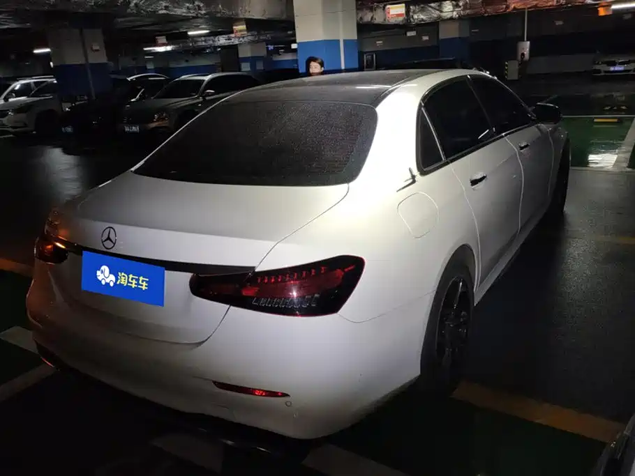 Mercedes-Benz E-Class — миниатюра 3