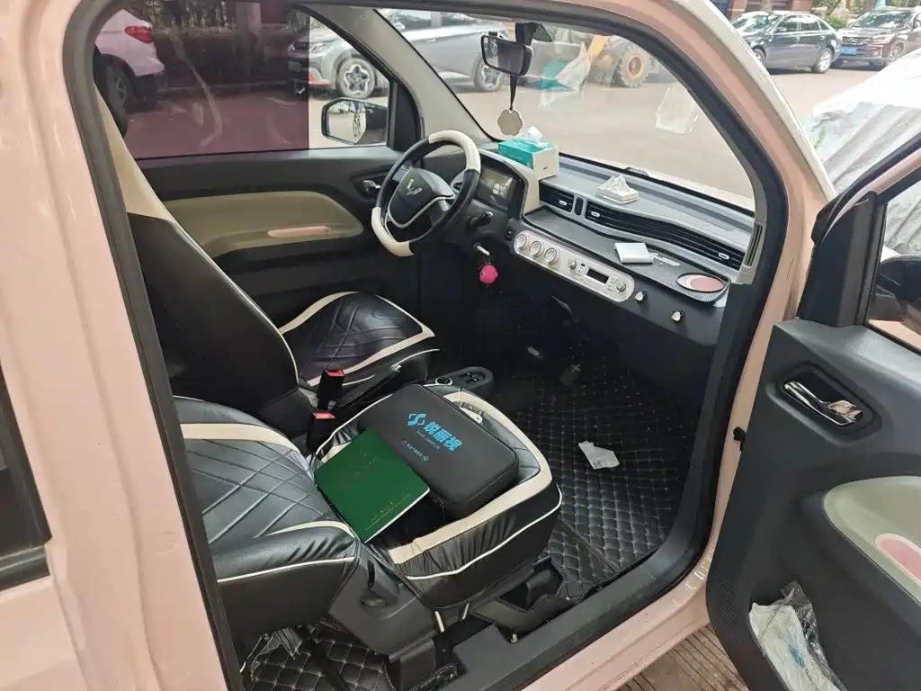Wuling MINIEV — миниатюра 18