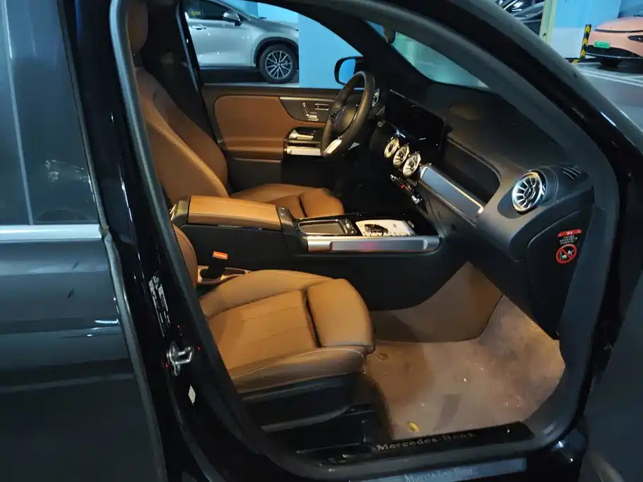 Mercedes-Benz GLB 2025 GLB 220 Fashion