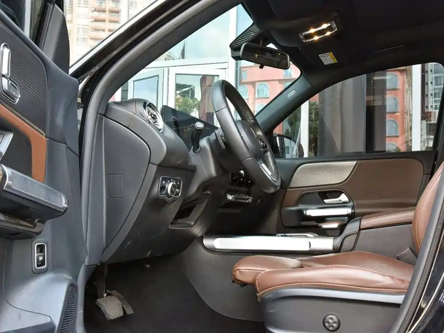 Mercedes-Benz GLB — миниатюра 15