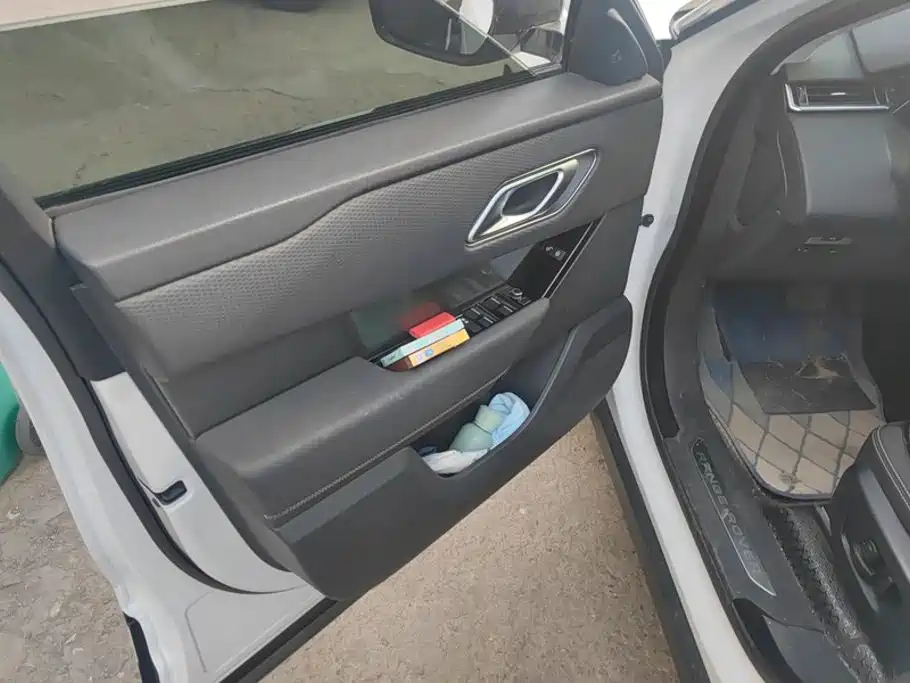 Land Rover Velar — миниатюра 7