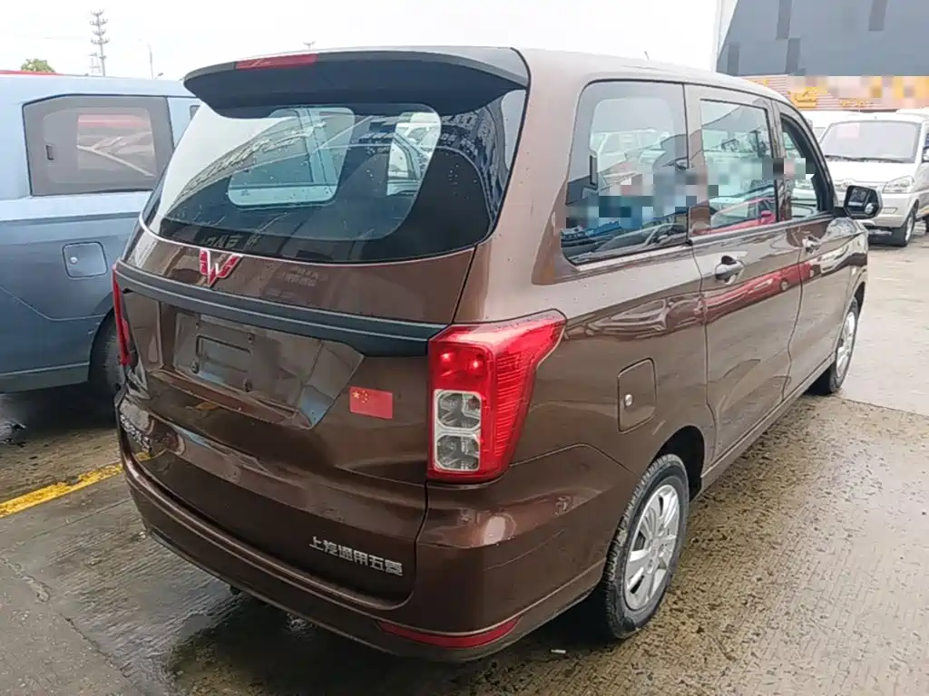 Wuling Hongguang — миниатюра 7