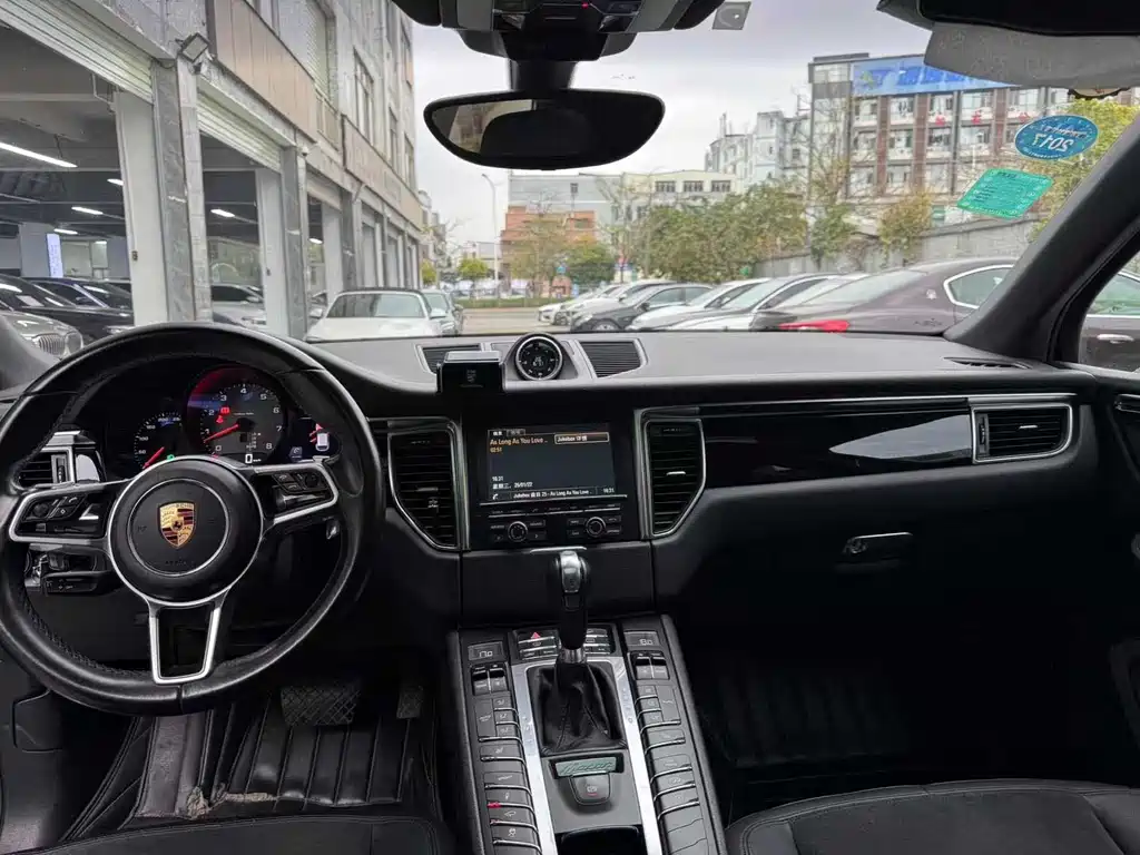 Porsche Macan 2016 Macan 2.0T