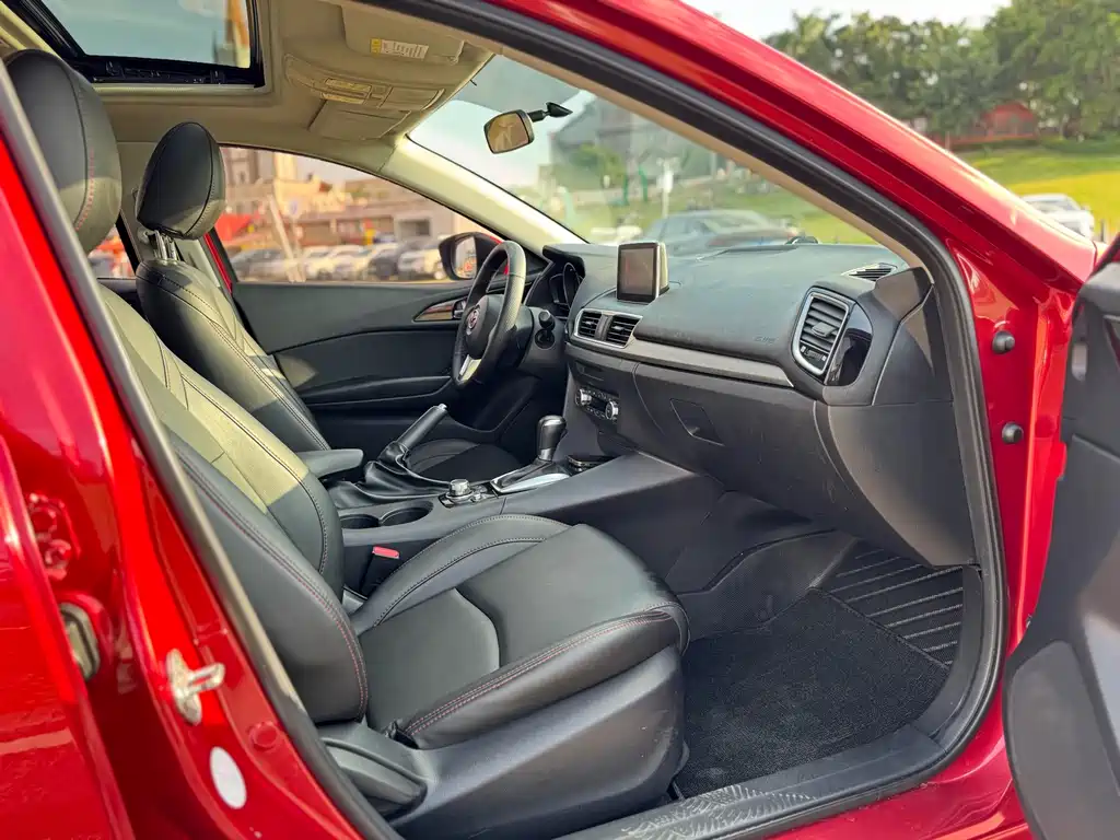 Mazda 3 Axela — миниатюра 16
