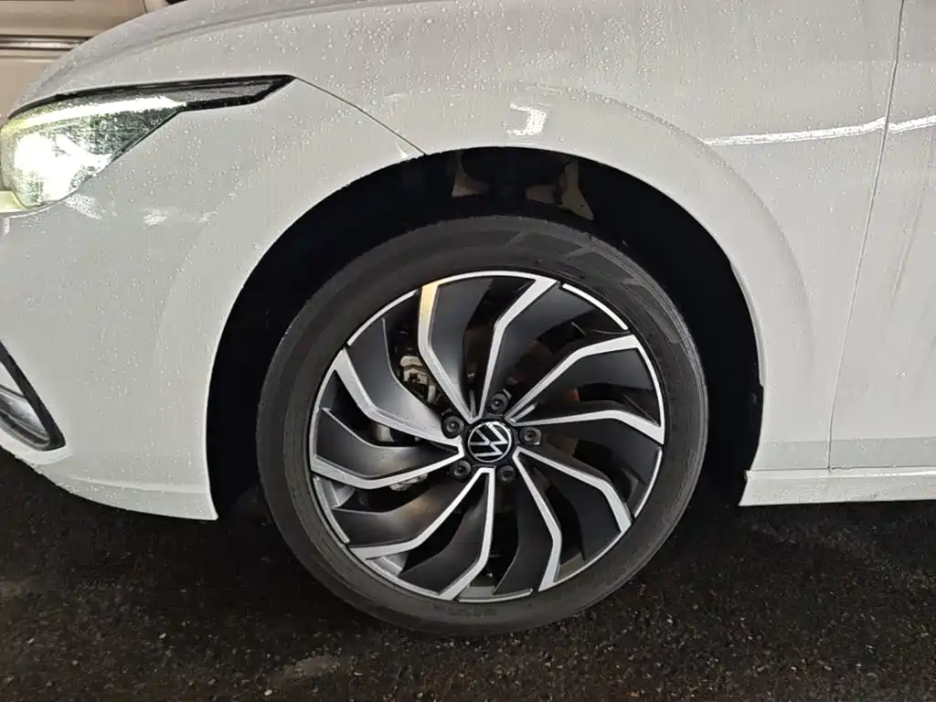 Volkswagen Golf — миниатюра 23