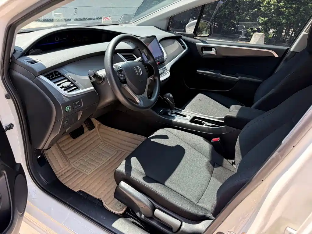 Honda Jade — миниатюра 8