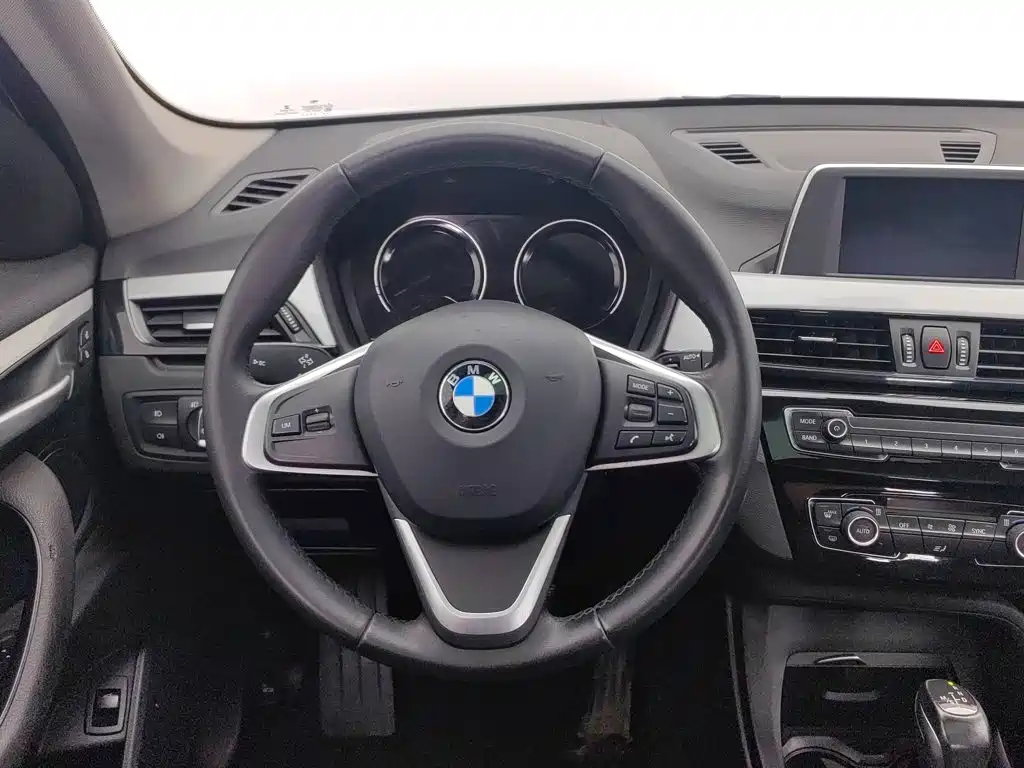 BMW X1 — миниатюра 11