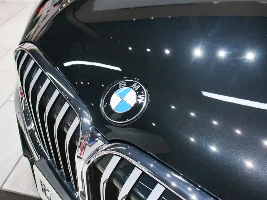 BMW  7 SERIES