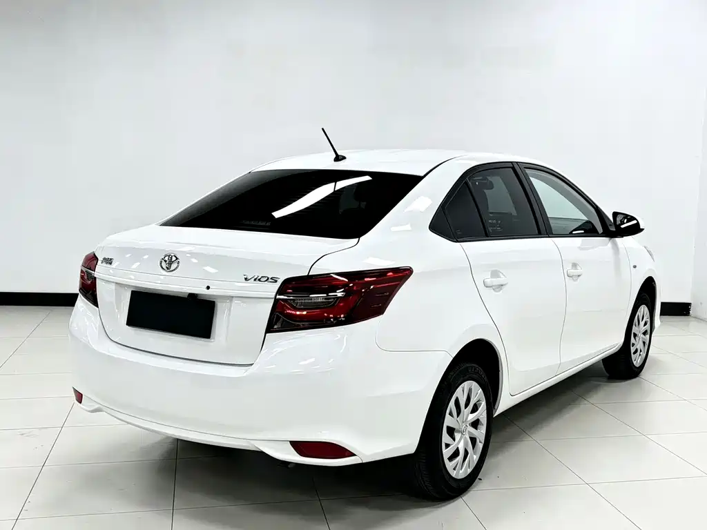 Toyota Vios — миниатюра 6