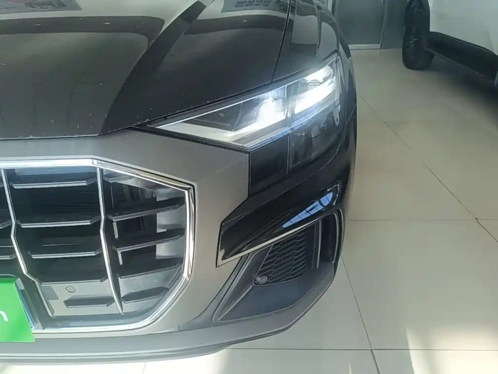 Audi Q8 — миниатюра 24