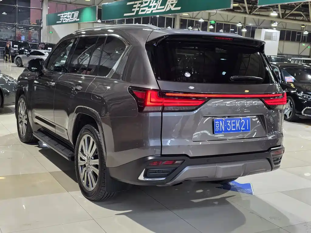Lexus LX 2024 600 4 мест Executive VIP Executive