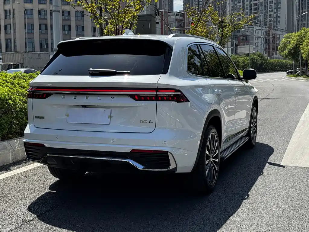 Geely Xingyue L — миниатюра 23