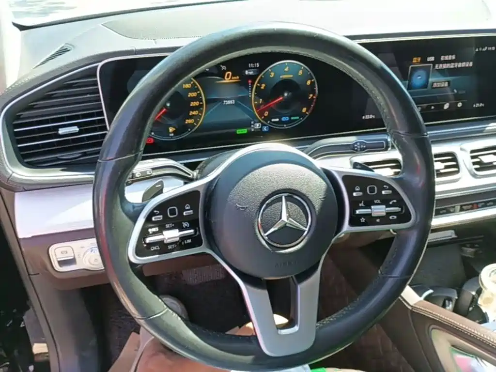 Mercedes-Benz GLE (Import) — миниатюра 11