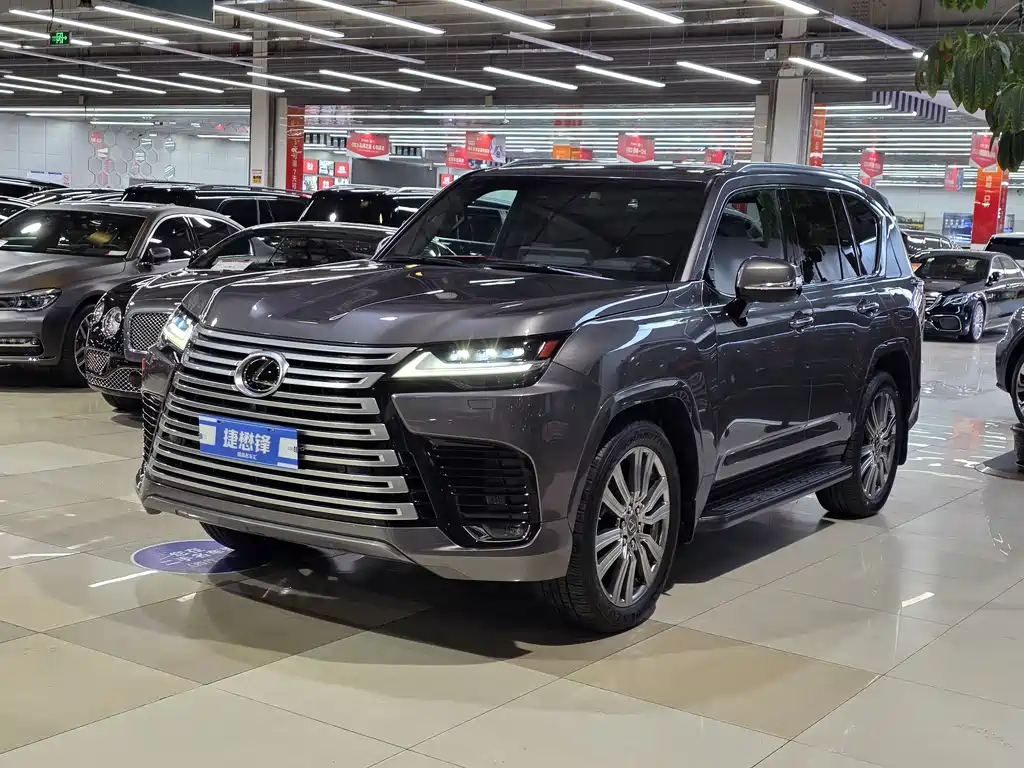 Lexus LX 2024
