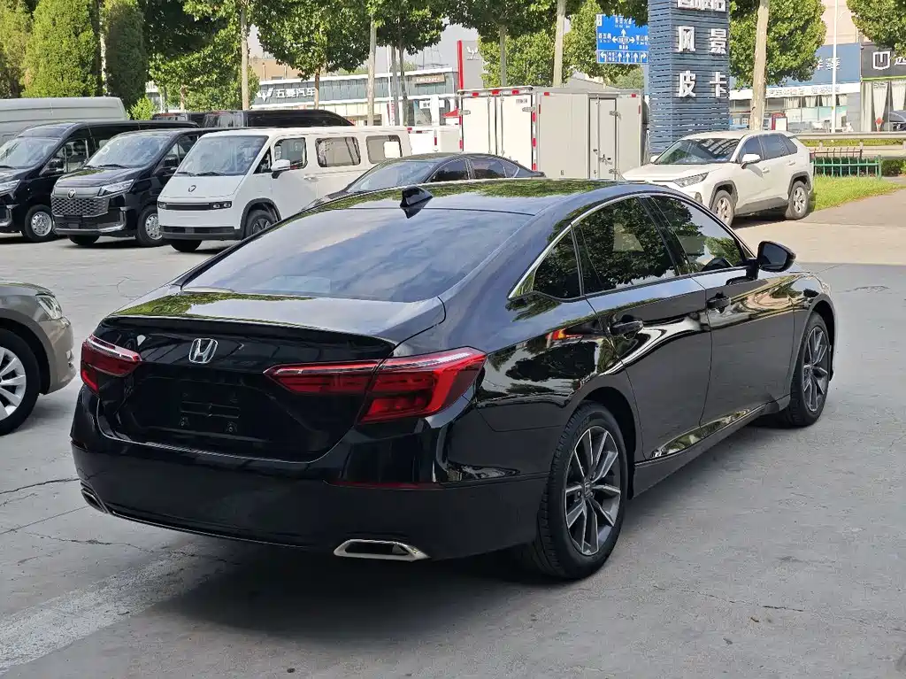 Honda Inspire — миниатюра 5