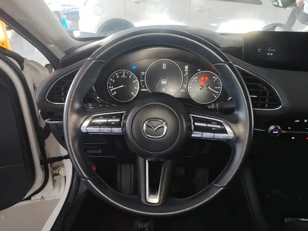Mazda 3 Axela — миниатюра 11