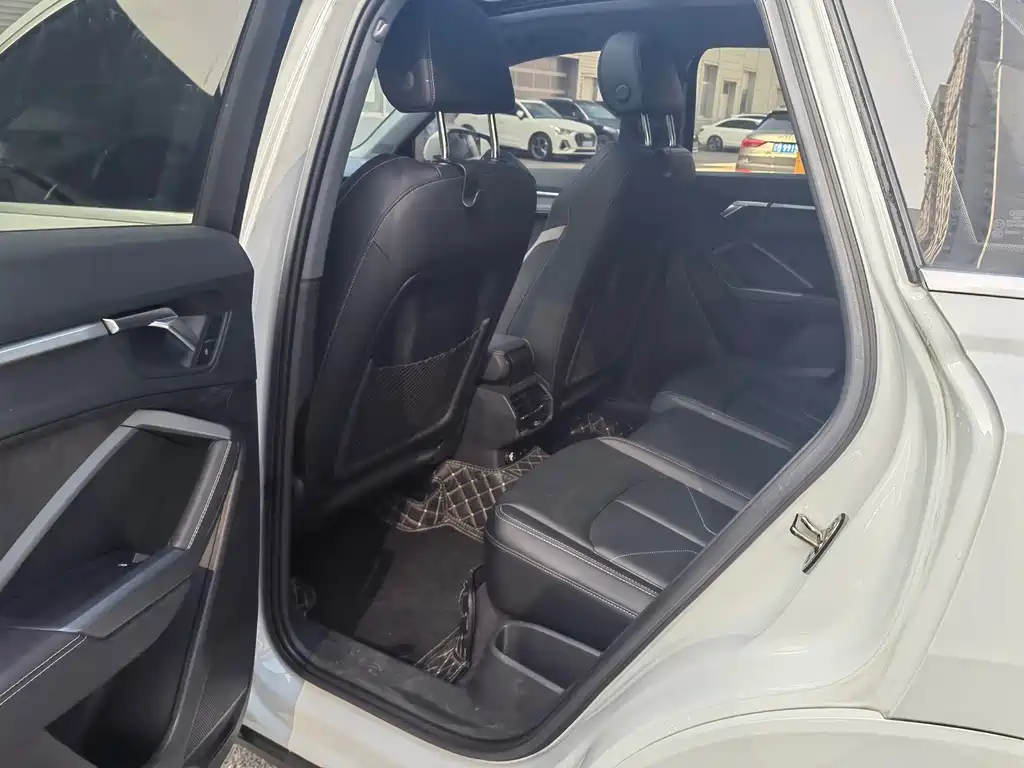 Audi Q3 — миниатюра 6