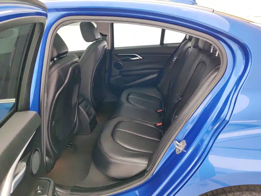 BMW 1 Series — миниатюра 10