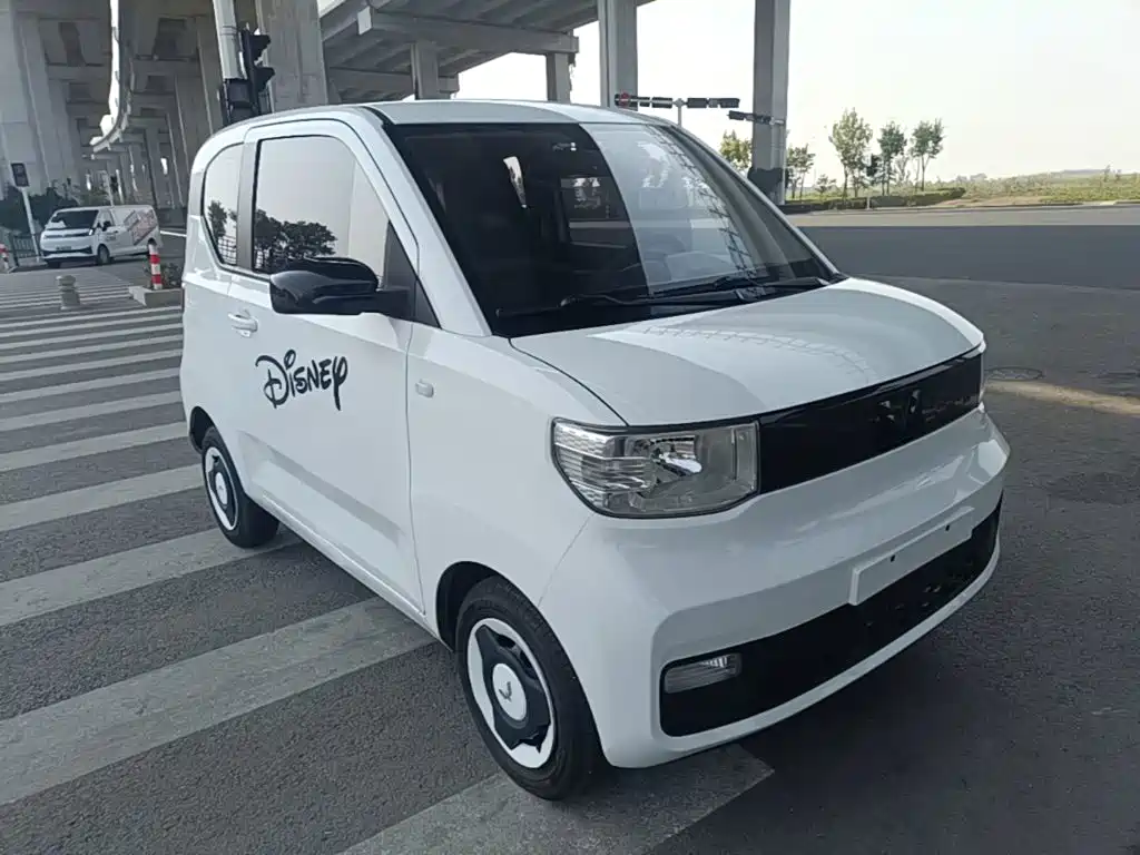 Wuling MINIEV — миниатюра 4