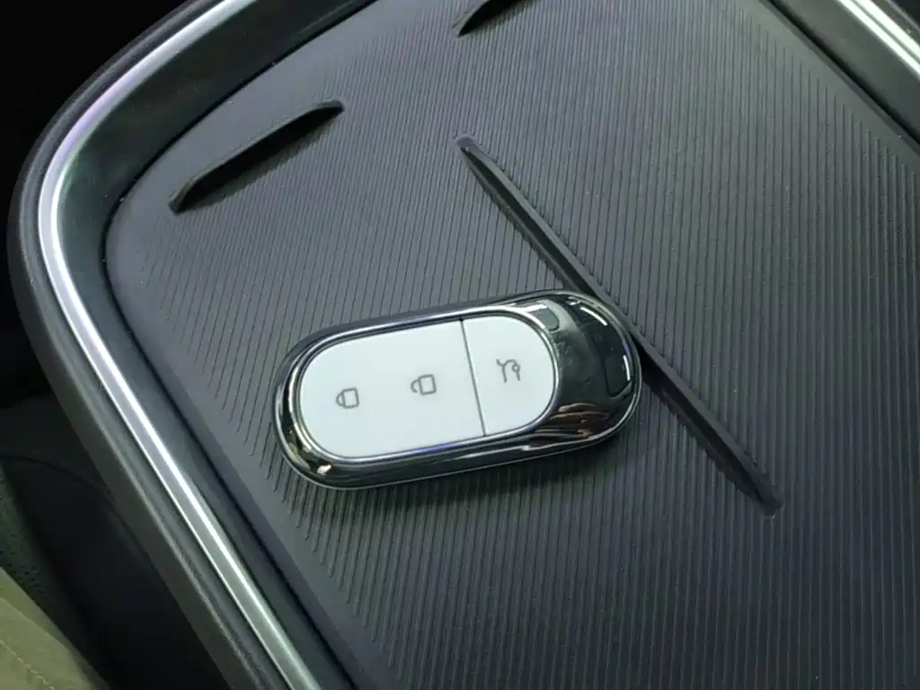 Leapmotor Leapmotor B10 — миниатюра 9