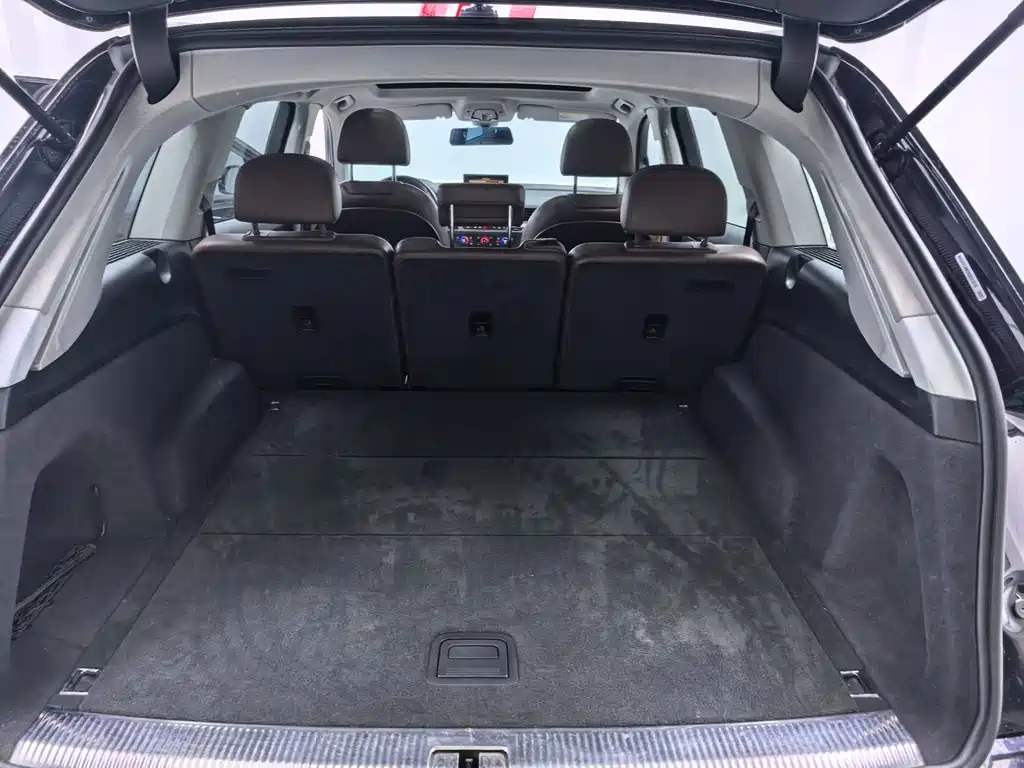Audi Q7 — миниатюра 13