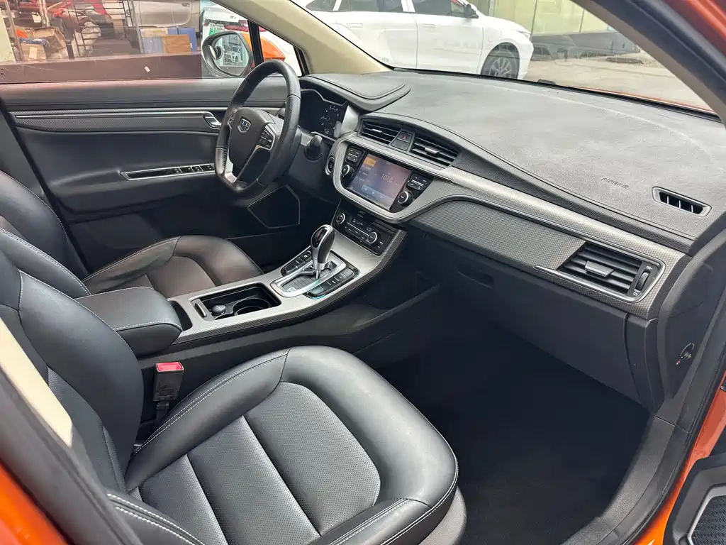 Geely Emgrand GS — миниатюра 9