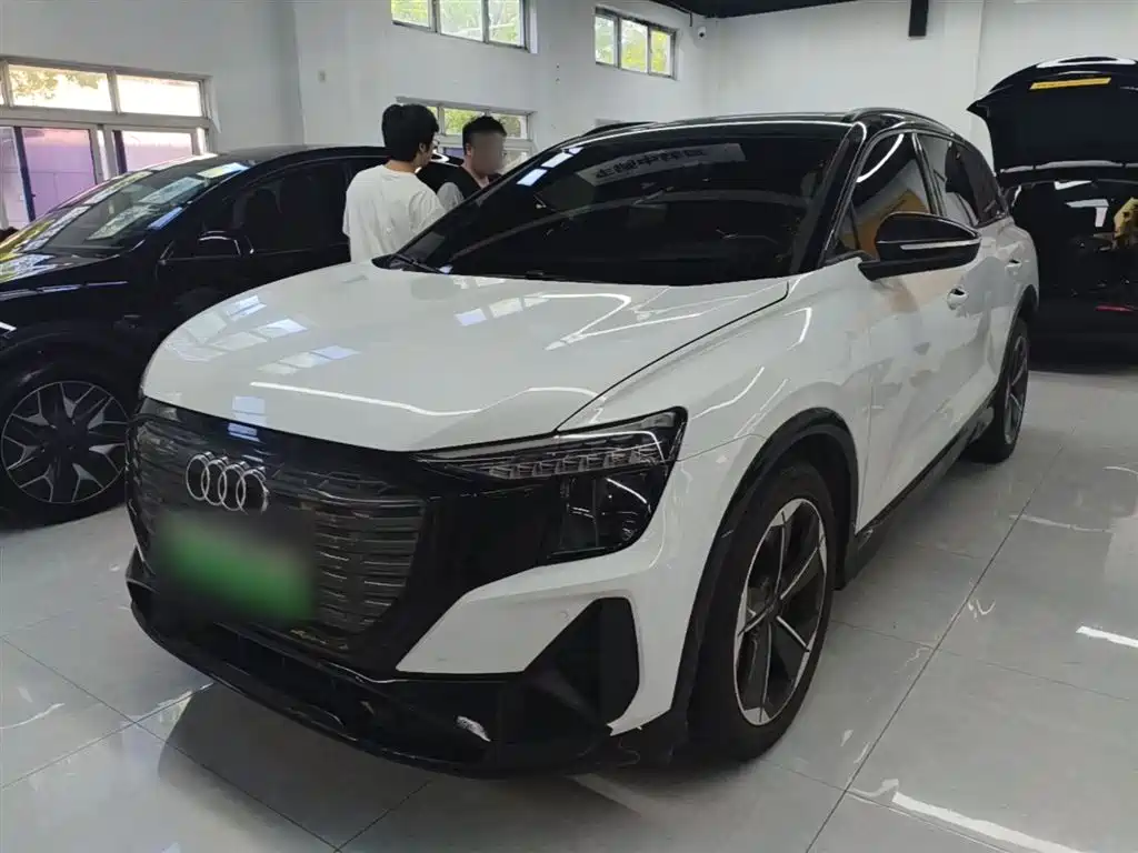 Audi Q5 e-tron 2022