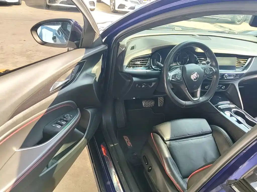 Buick Regal — миниатюра 16