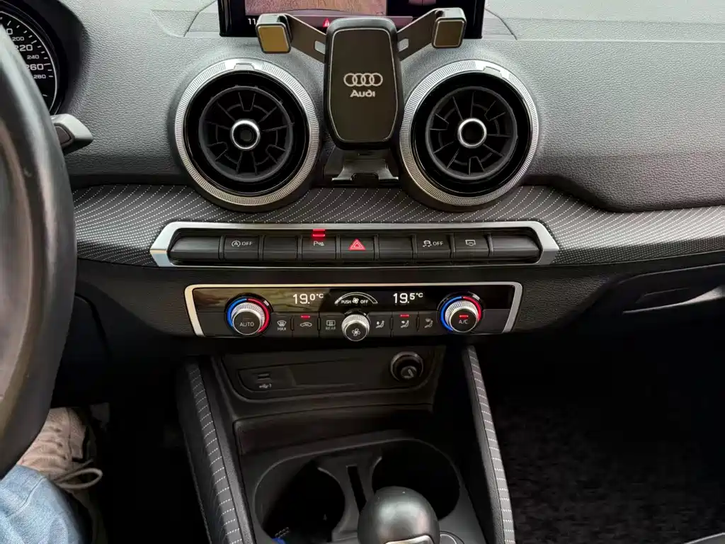 Audi Q2L — миниатюра 11