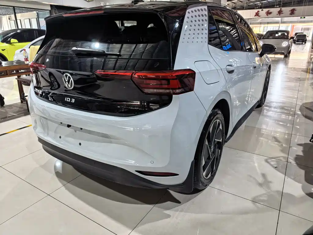 Volkswagen ID.3 — миниатюра 6
