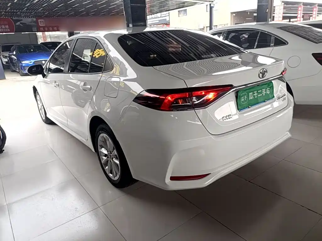 Toyota Corolla — миниатюра 5