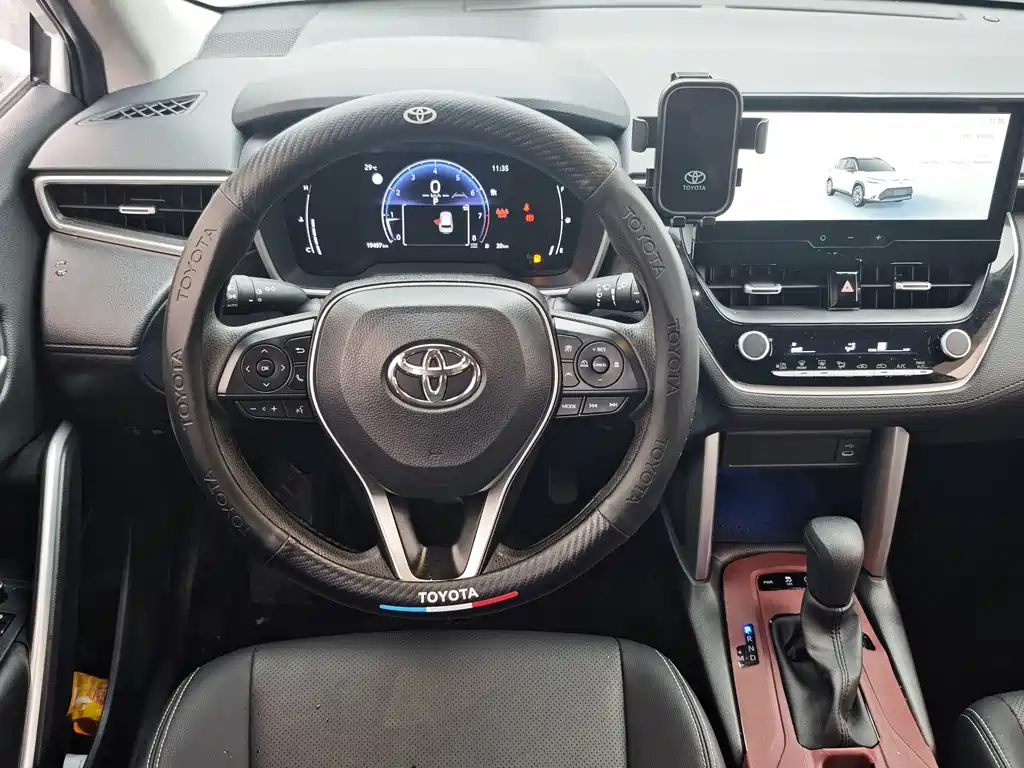 Toyota Frontlander — миниатюра 10