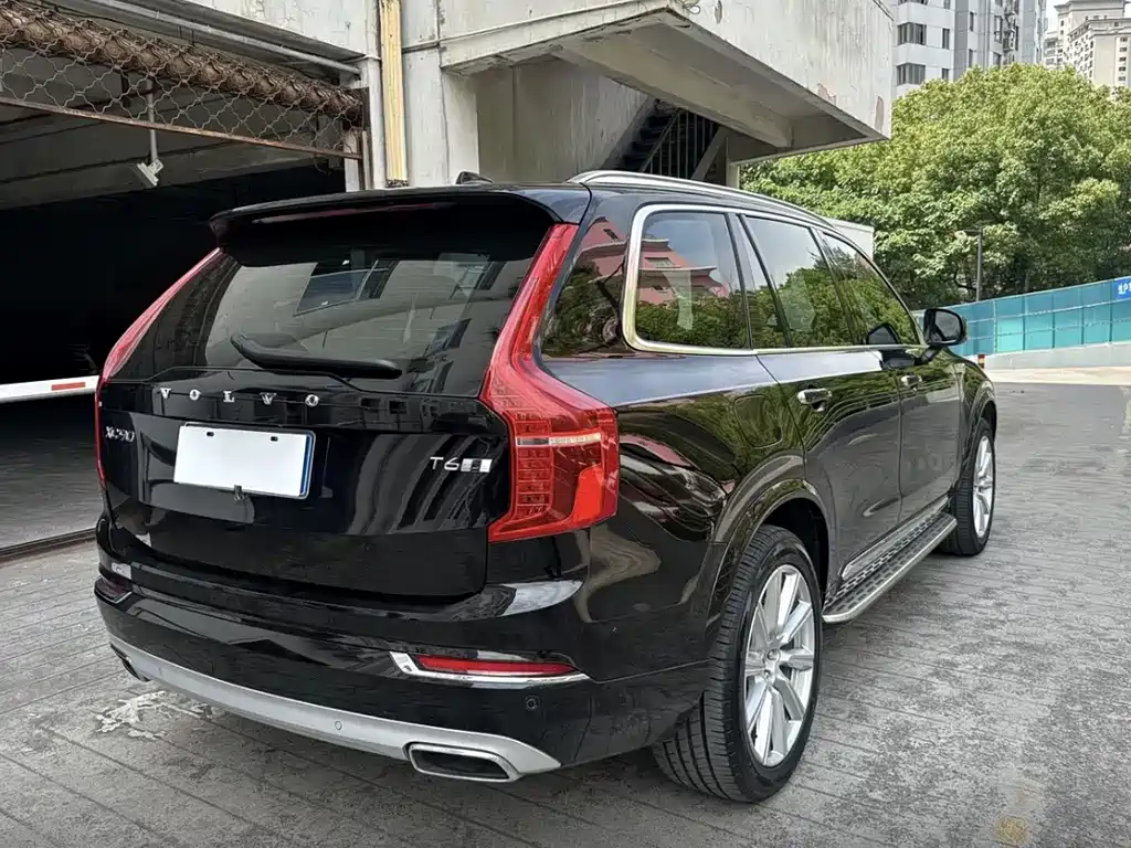 Volvo XC90 — миниатюра 4