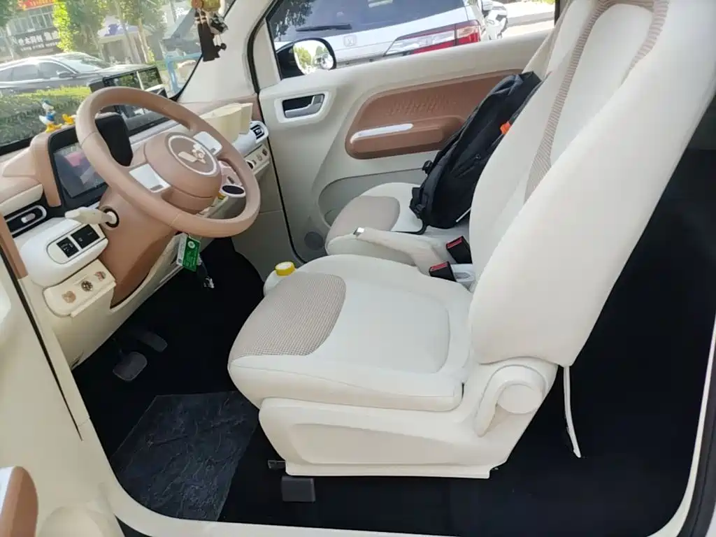 Wuling MINIEV — миниатюра 15