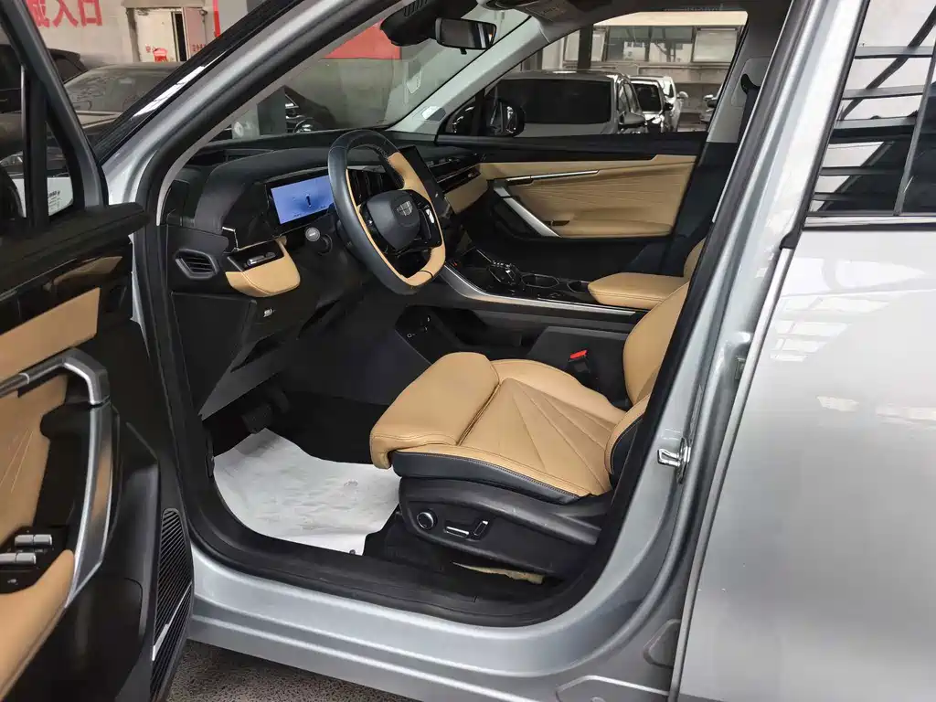 Geely Boyue L — миниатюра 4