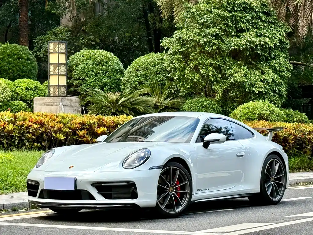 Porsche 911 2023