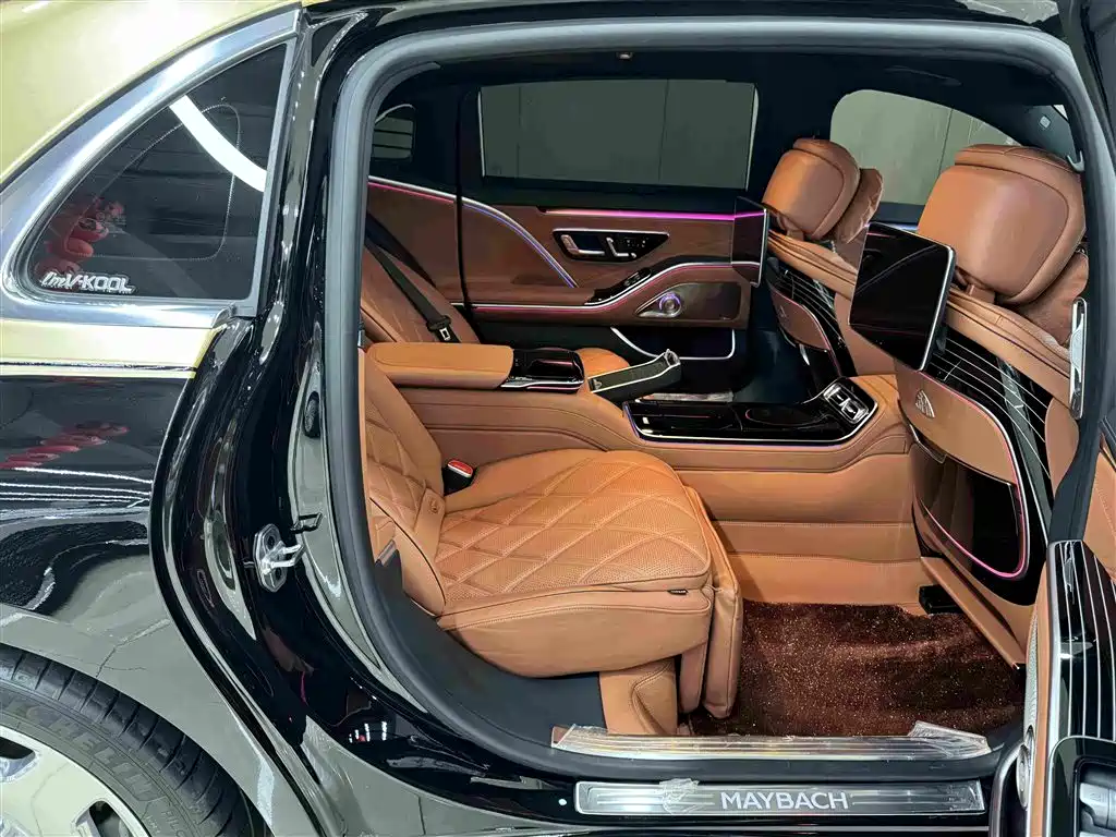 Mercedes-Benz S-Class — миниатюра 11